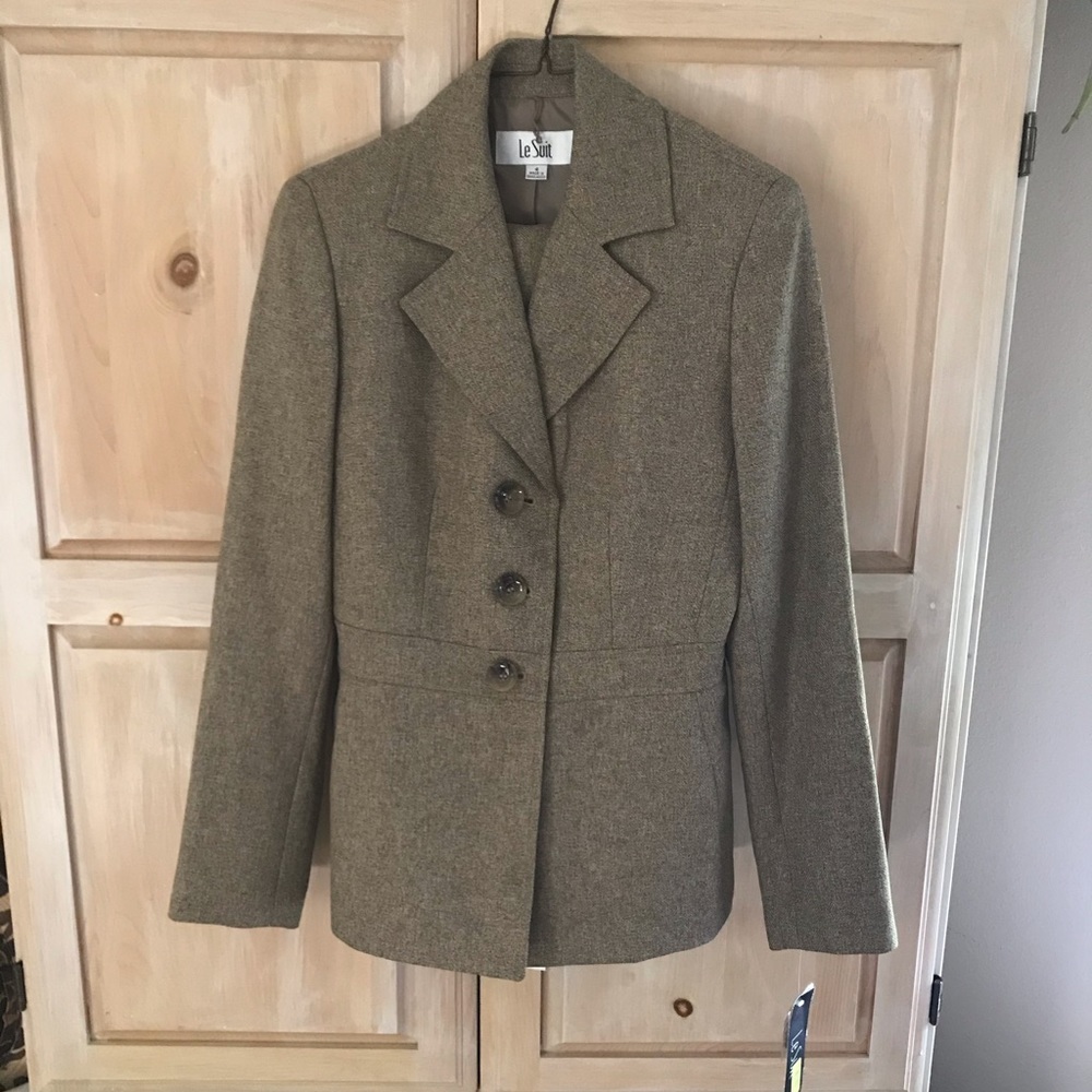 Le Suit Jacket and Pant Set